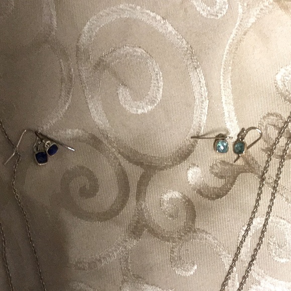 Two Dainty AVON Stone Necklaces & Earrings - Picture 4 of 4
